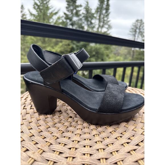 Munro Sandal Summer Style Black Straps Platform Comfort Adjustable Size 8.5 W - Picture 1 of 15